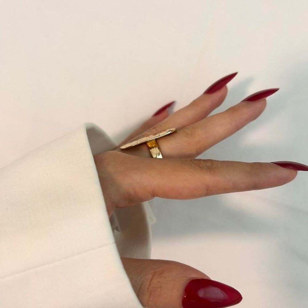 Luxurious Vintage Inspired Gold Ring - Picture 3 of 4